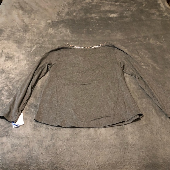 Long sleeve Grey Shirt (Plaid Neckline) - Picture 6 of 6